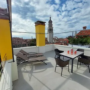 ca-francesca-suite-terrace-in-venice.hotelinveneto.com/