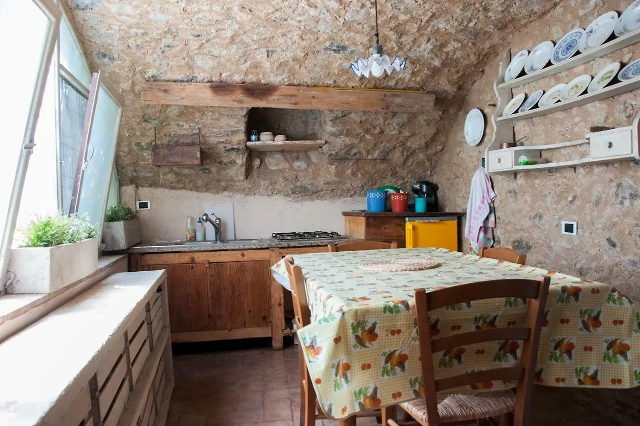 Ferienhaus Villa Charming Rustic House Gardone Riviera